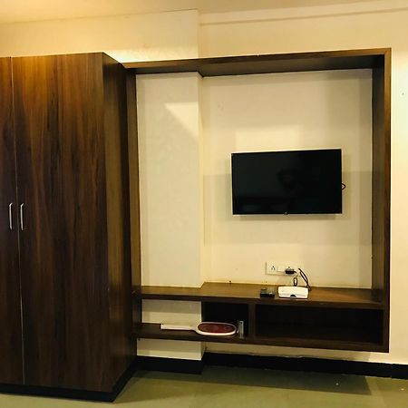 Liva Rooms Nášik Exteriér fotografie