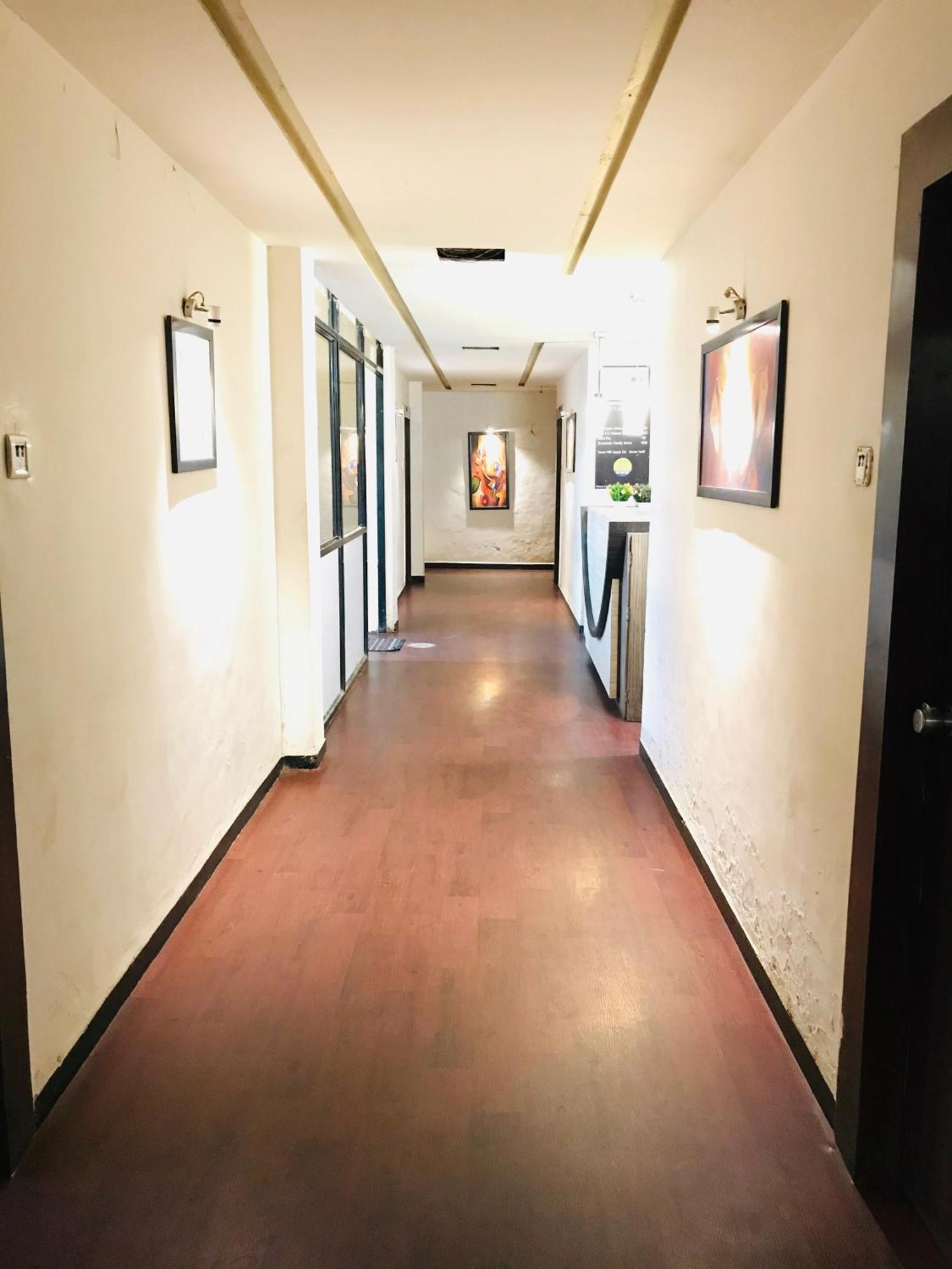 Liva Rooms Nášik Exteriér fotografie