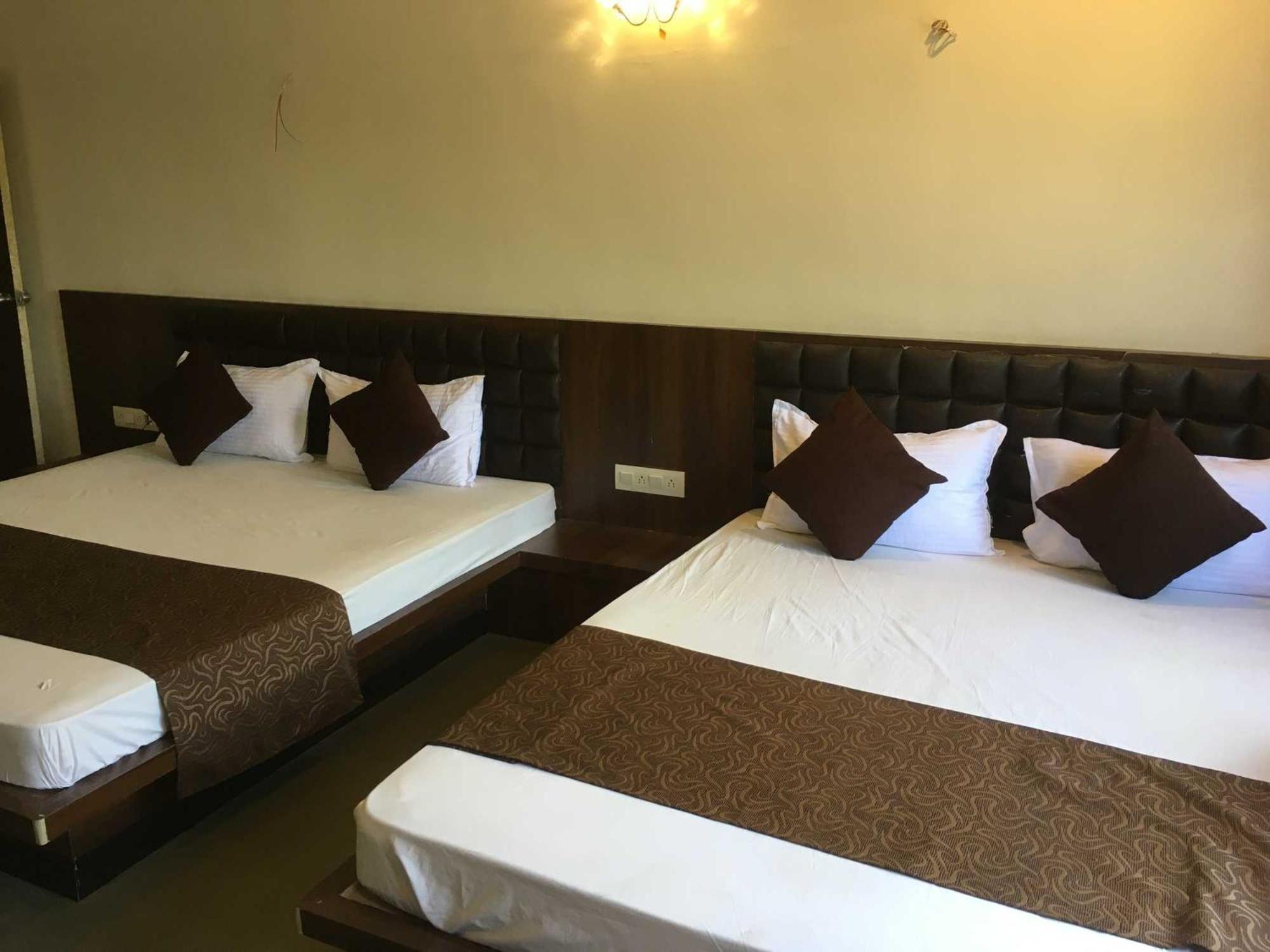 Liva Rooms Nášik Exteriér fotografie