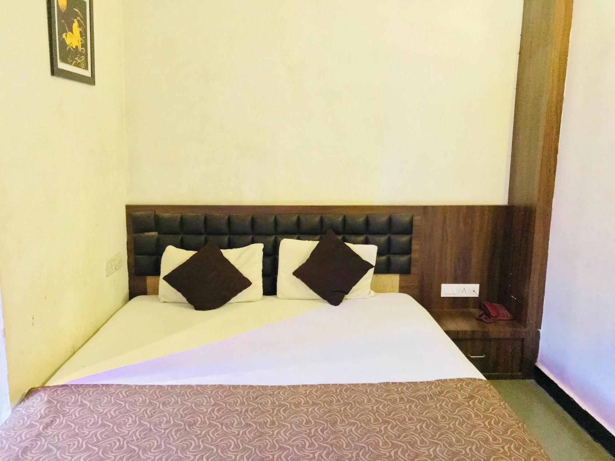 Liva Rooms Nášik Exteriér fotografie